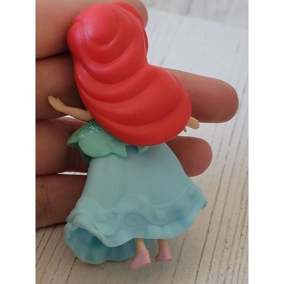 Ariel Hasbro princess Little Mermaid Disney Pixar doll mini glitter dress toy fi - Picture 4 of 4